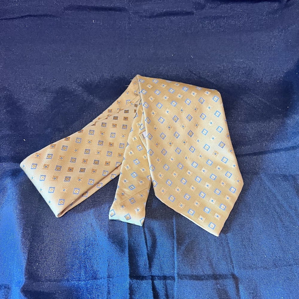 Brooks Brothers Silk Neck‎ Tie Yellow Geometric Blue & Yellow Squares - Picture 6 of 11